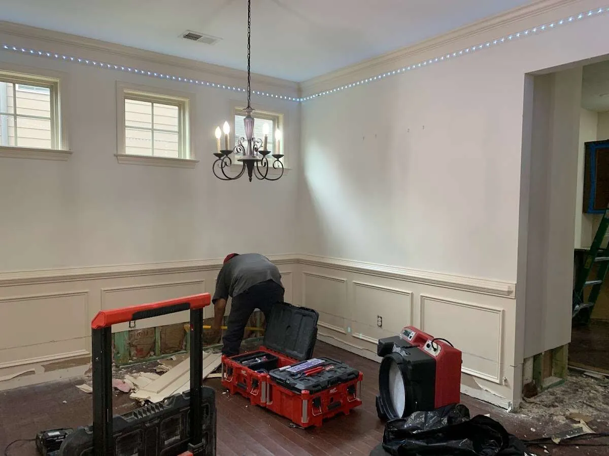 Restoration technician with professional equipment in Spring Lake Park